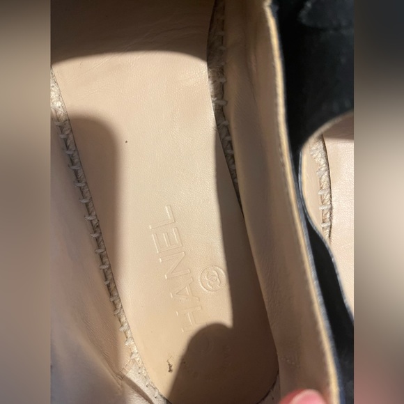 “LIKE NEW” CHANEL Lambskin Black Espadrilles - Picture 16 of 16